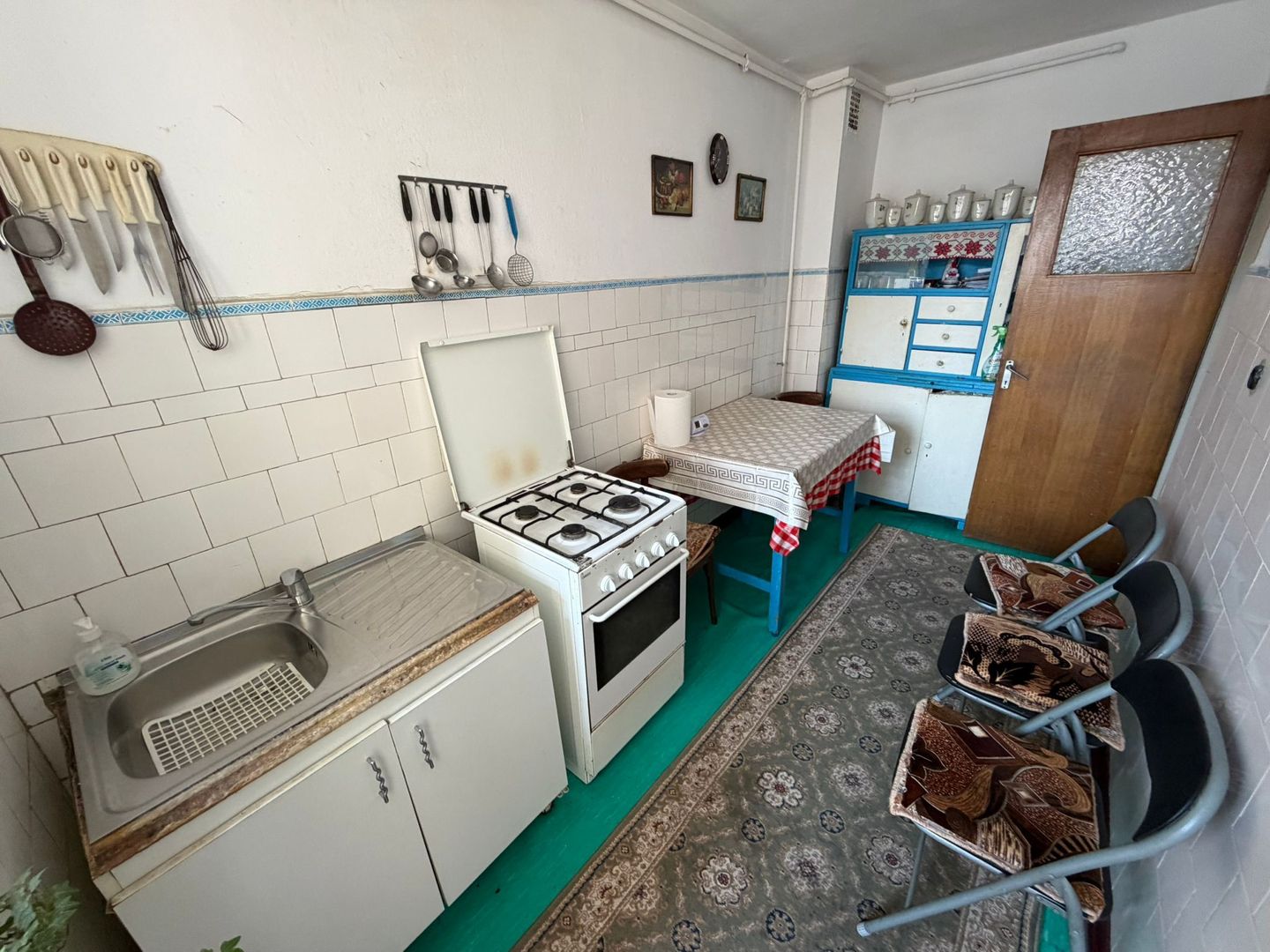 Apartament 3 camere, etaj 2 - zona Centru - Poză 4