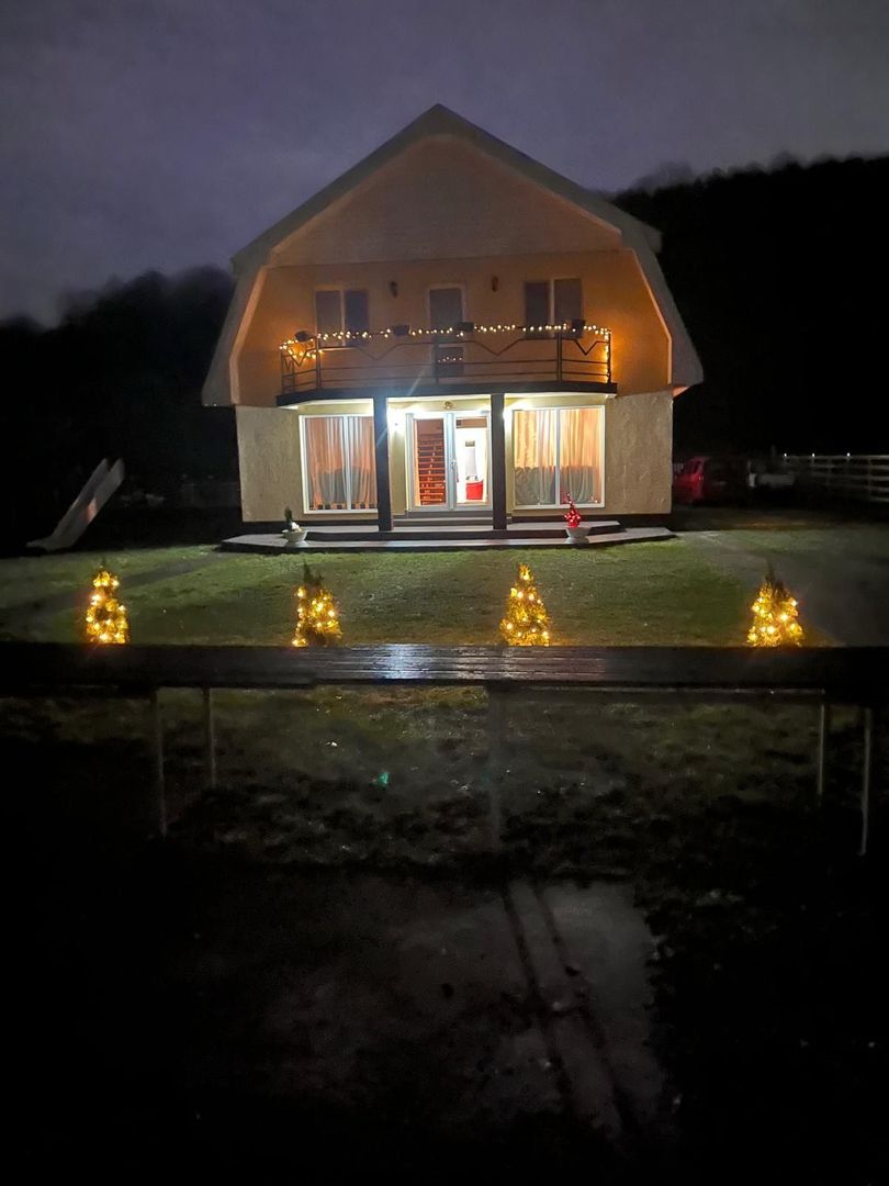 Casa de vanzare in localitatea Cuzap - Poză 3