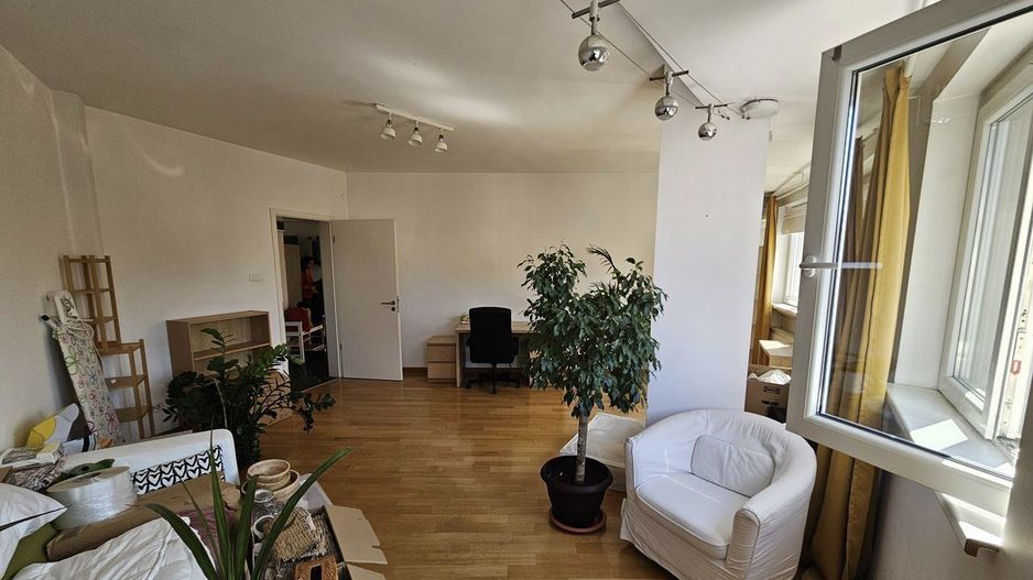 Apartament 3 camere | Ultracentral | Renovat complet - Poză 2