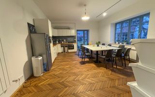 Vila impresionanta cu 12 incaperi in Andrei Muresanu - Poză 8