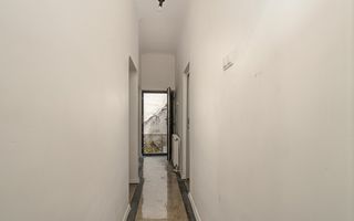 Piata Muncii, casa 87 mp totali, 179 mp curte libera, ideala birouri - Poză 24