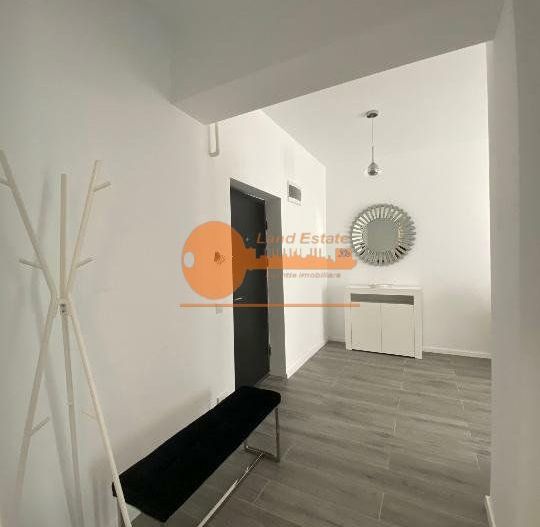 Garsoniera Grozavesti , Centrala propie , Metrou - Poză 8