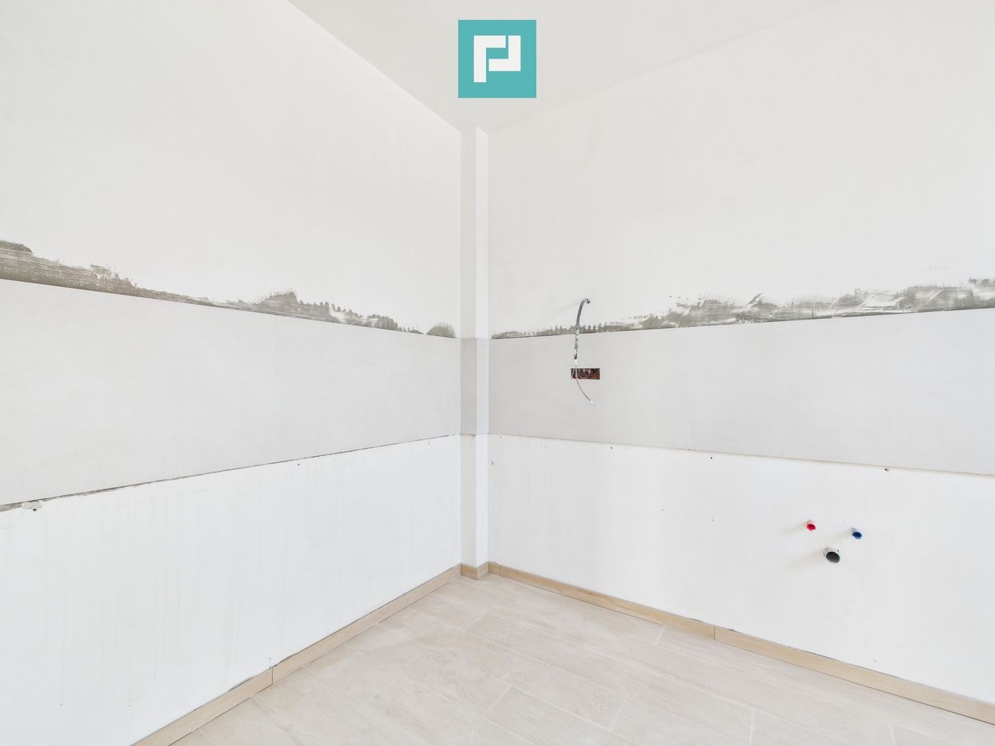 Apartament 54 mp spațios la mansardă în Freidorf - Poză 2