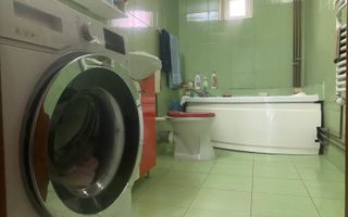 Oportunitate:clinica, birouri etc! Vanzare casa cu 4 camere-Targoviste - Poză 10