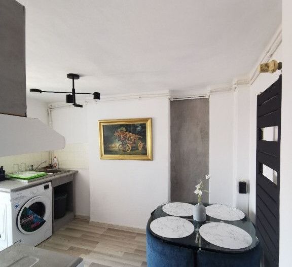 Apartament 2 camere decomandat, Centrală Proprie, Piata Unirii - Poză 5
