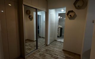 Inchiriez apartament 2 camere,decomandat,48 mp - Poză 1