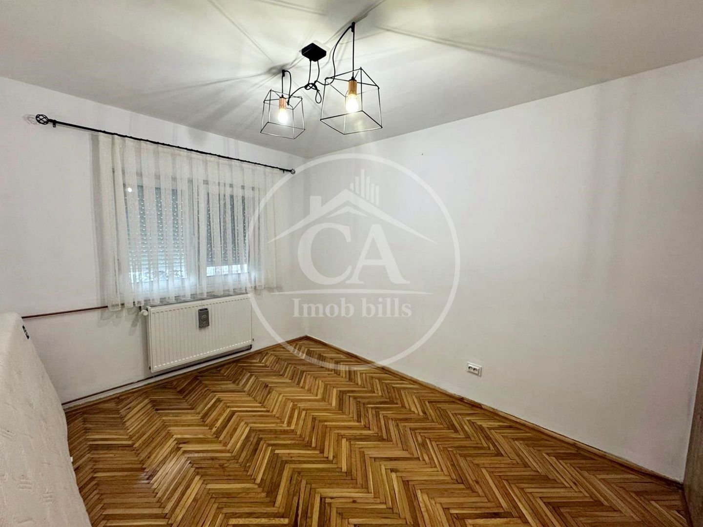 Apartament de închiriat cu 3 camere în zona Rogerius, Oradea - Poză 12