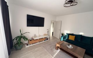 MOBILAT-UTILAT, 3 CAMERE, CURTE SPATOASA - Poză 12