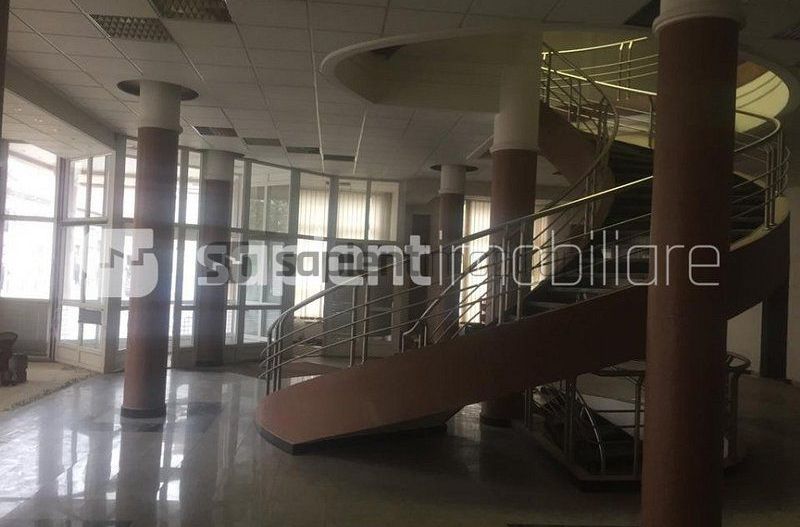 Spatiu de birouri ultracentral - Poză 4