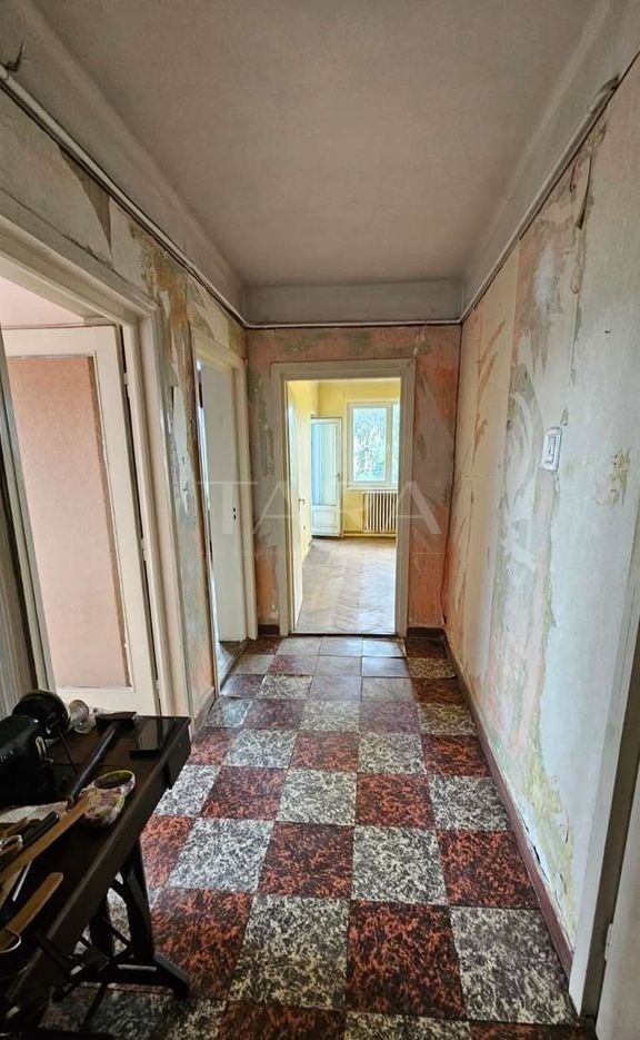 Apartament cu 4 camere, zona Sala Polivalentă - Poză 5
