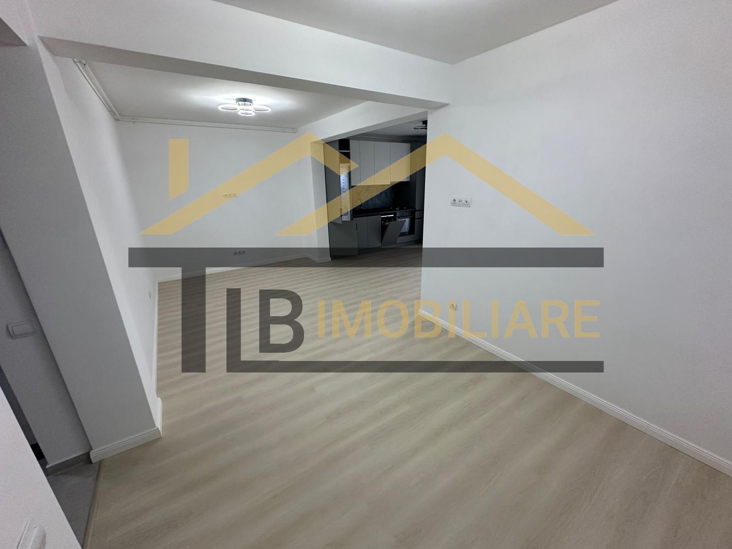 Studio, 50mp, parcare, Zona Centrala - Poză 2