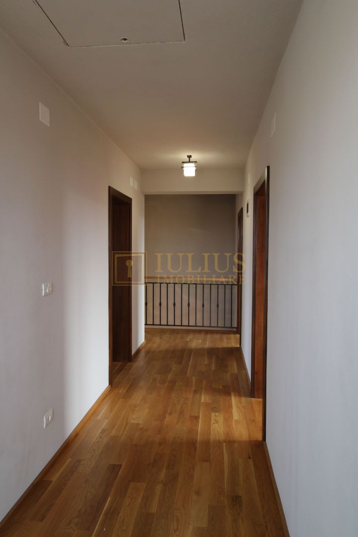 Braytim; 3 dormitoare, living saptios cu semineu. - Poză 20