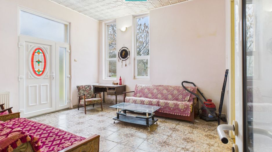 CONAC IMPRESIONANT ÎN GHIOROC - Poză 10