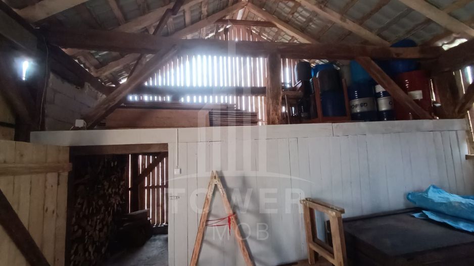 Casă de vânzare în satul Roșia cu vedere panoramică spre Munții Făgăras - Poză 20