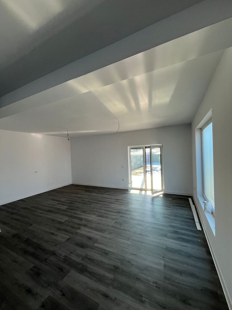 UTVIN , 4 CAMERE, DUPLEX - Poză 1