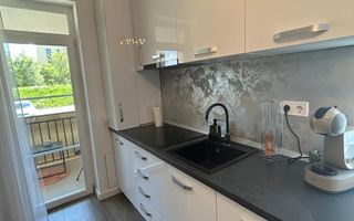 Apartament mobilat-utilat, cu 2 camere, balcon, parcare si boxa - Poză 5