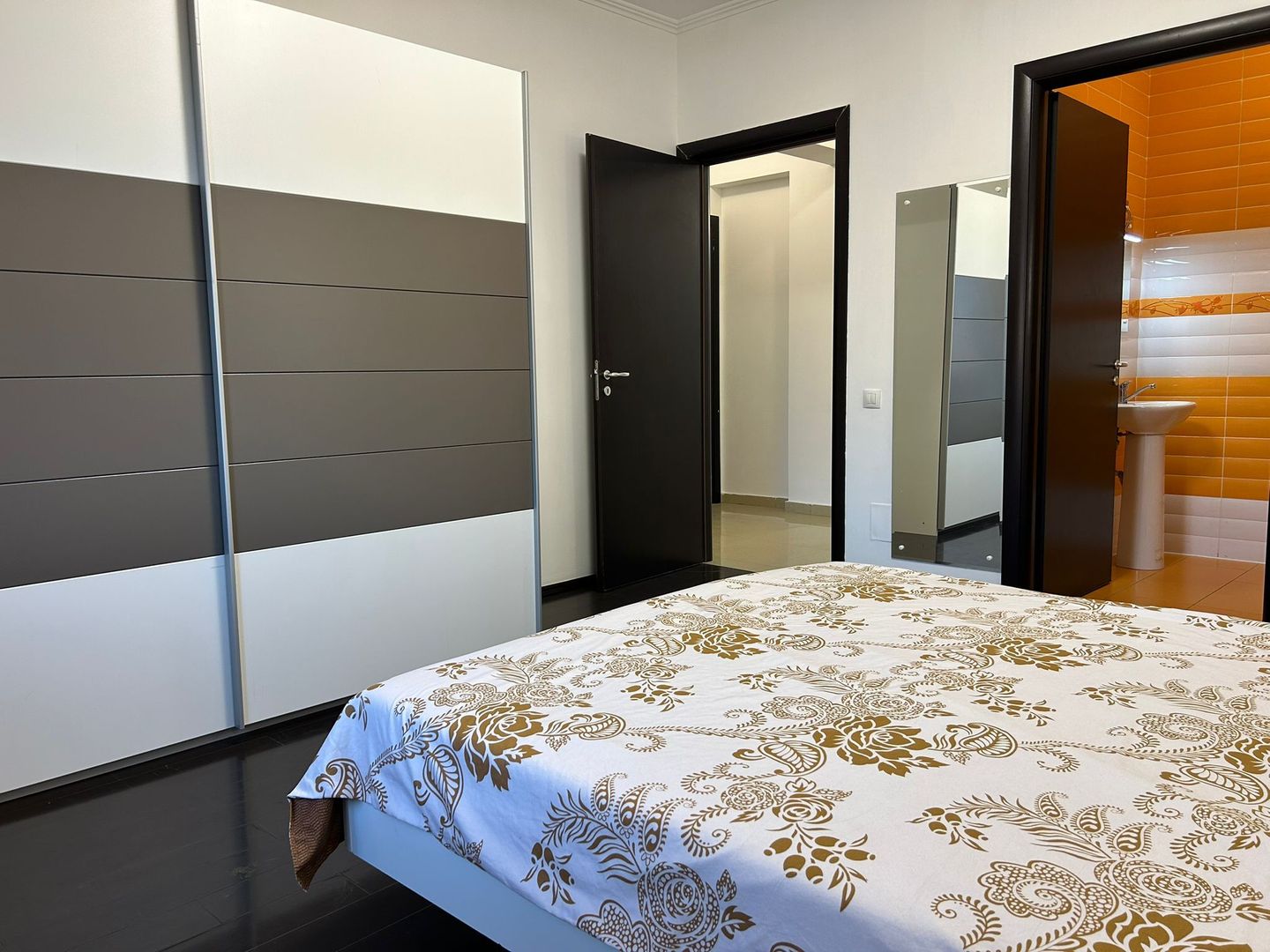 AP. 3 CAMERE CIRESULUI, PARCARE, BLOC NOU,CENTRALA, BUCATARIE DESCHISA - Poză 9