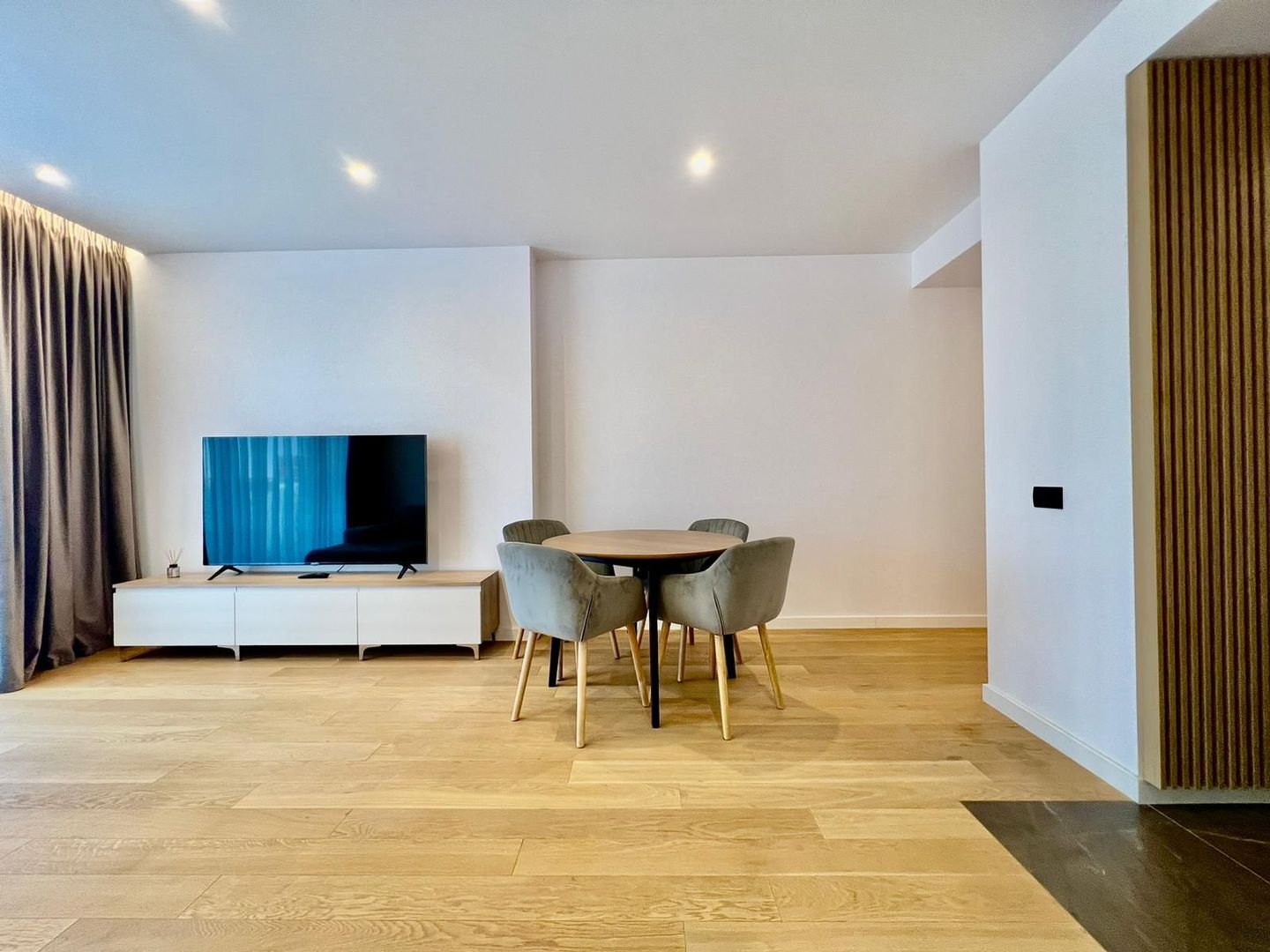 Apartament modern 3 camere I One Herastrau Towers - Poză 1