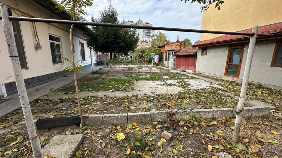 Apartament  4 camere în clădire istorica transformat în SAD - Poză 19