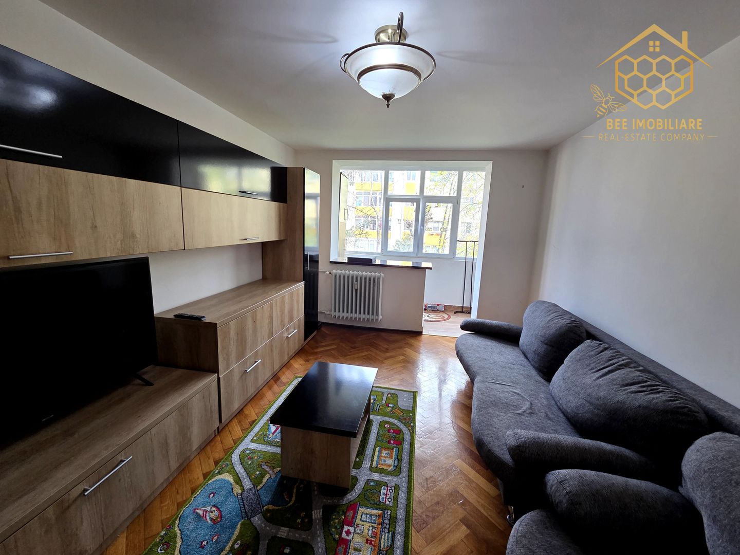 Apartament 2 Camere DECOMANDAT in  zona Centrala - Piata Mare - Poză 2