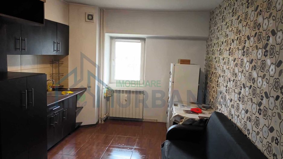 # inchiriez ap.1C, decomandat, 40 mp, zona Moara de Foc - Poză 1