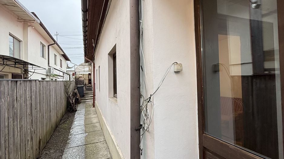 Spațiu de închiriat in vila - 2 camere +birou și curte, Campina - Poză 16