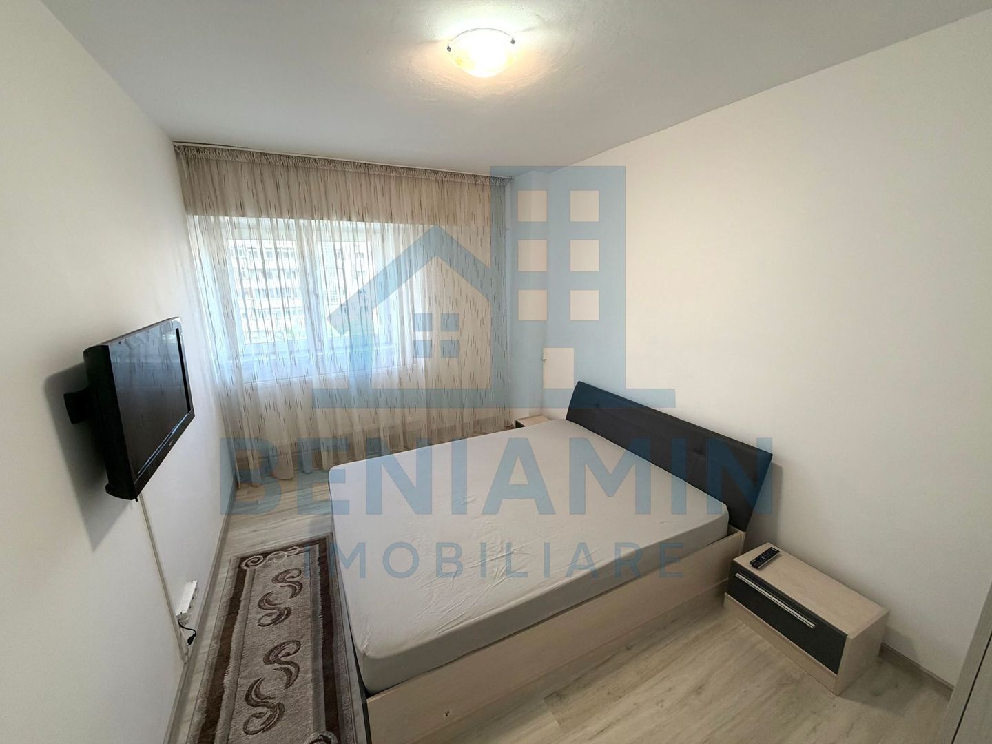 Apartament cu 2 camere decomandat Calea Bucuresti - Patria - Poză 4