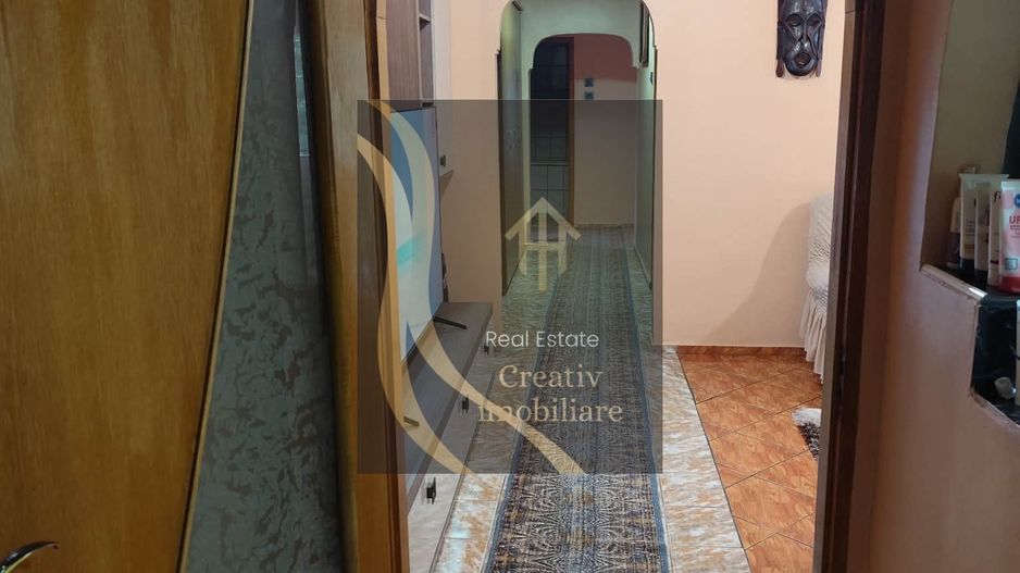 Apartament de vanzare 4 camere - Poză 3