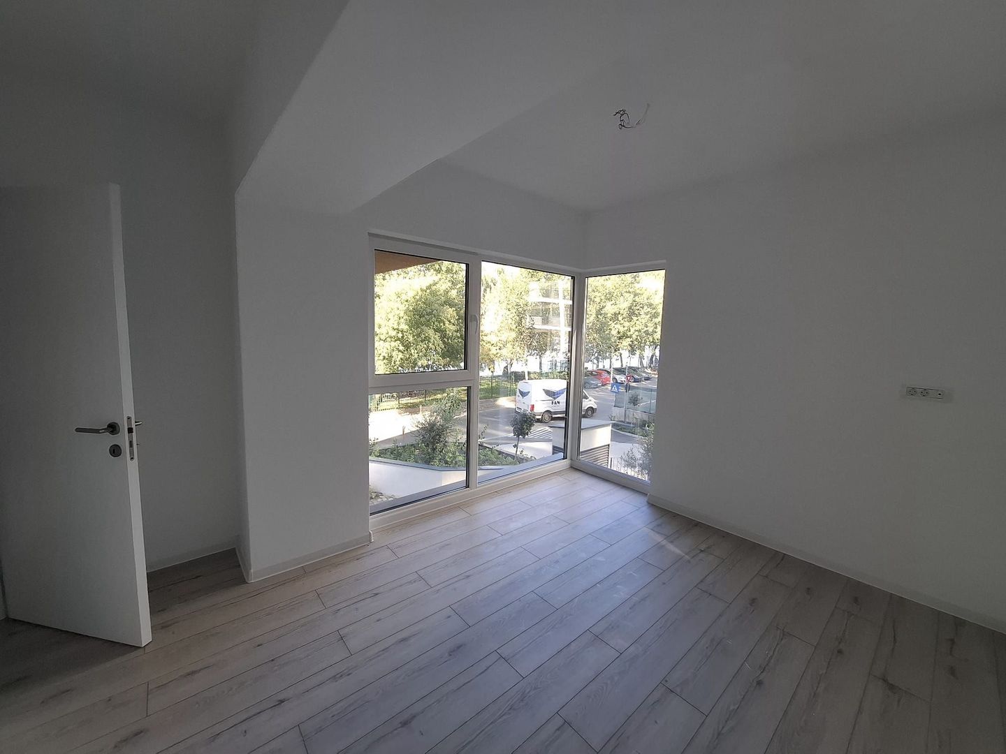 4 camere Bloc Nou Rezidential Birouri L330 GranVia Lake View - Poză 21