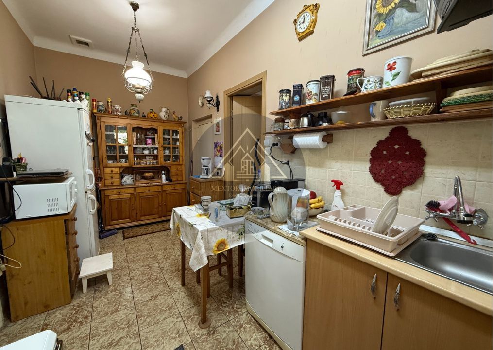 Casa de 4 camere, zona Mosnei - Poză 9