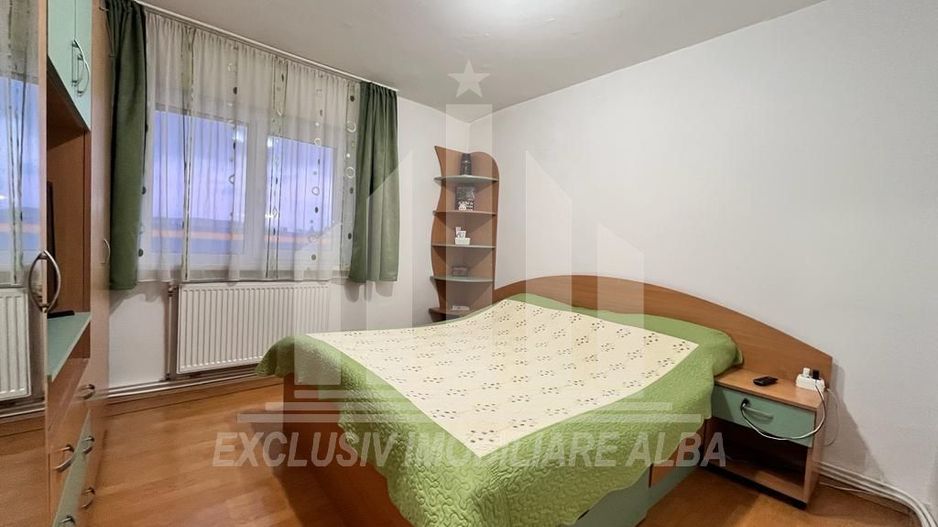Apartament cu 2 camere decomandate, Industriala - Poză 3