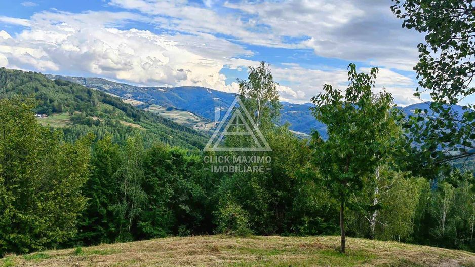 Casa,anexe si14.328 mp teren partial intravilan, com. Bulz, jud. Bihor - Poză 2