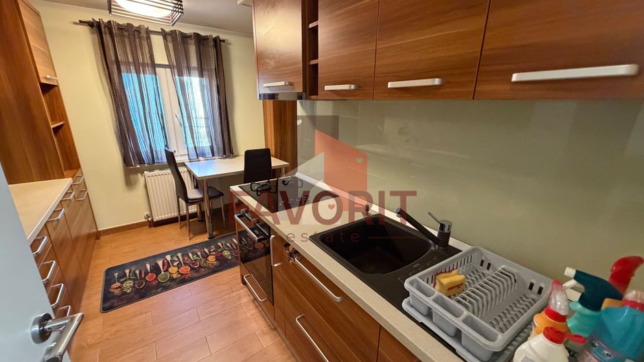 Etaj 2. Disponibil imediat. Garaj. Pozitie excelenta - Poză 8