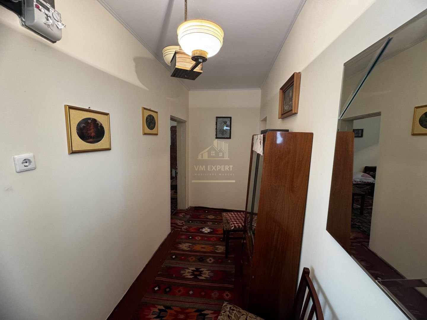 CASA 3 CAMERE, PLUS ANEXE, TEREN 2141 MP, BEREVOIESTI, ARGES - Poză 11