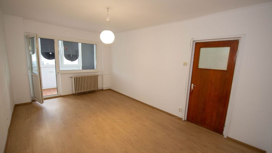Apartament 3 camere decomandat Drumul Taberei Metroul Ialomitei 10 min - Poză 2