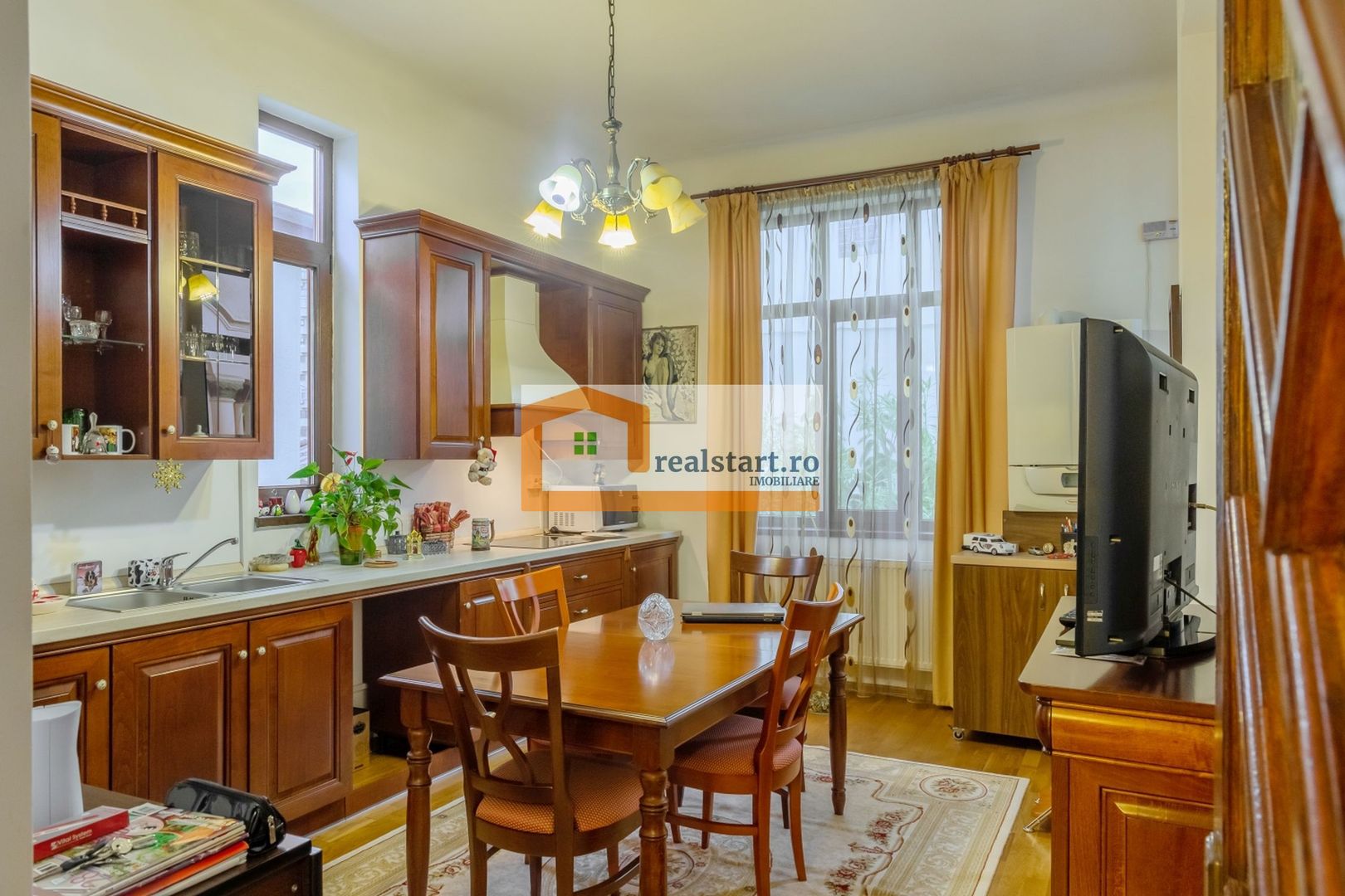 Ideal Investment, 1400 sqm land, mixt buildings, near parks and subway - Poză 5