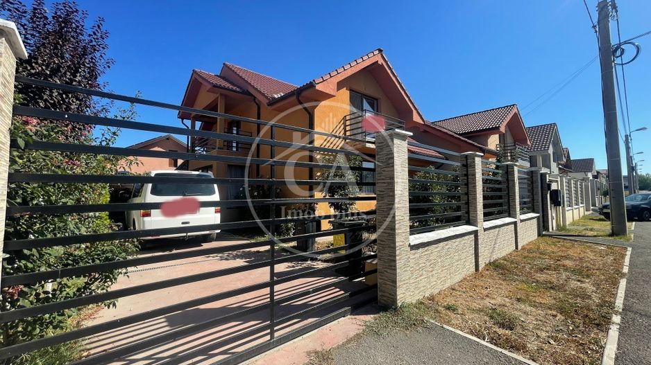 Casă de vânzare cu 4 camere în Cartierul Tineretului, Oradea - Poză 4