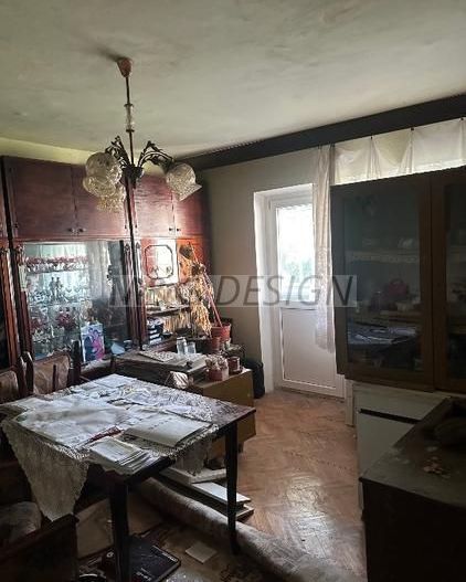 Apartament 3 camere Sagului cu centrala - Poză 1
