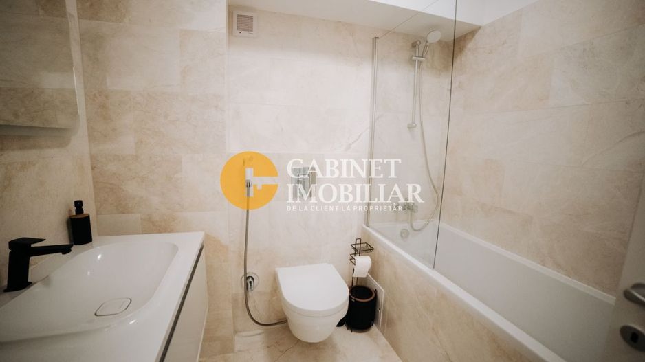 APARTAMENT 3  CAMERE SITUAT IN COPOU - Poză 8