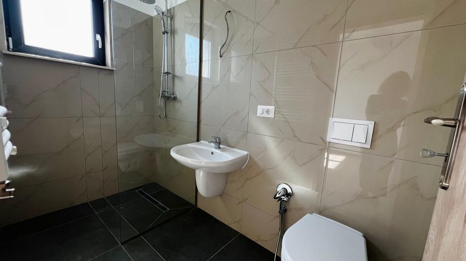 Duplex nou cu 5 camere, amplasament excelent |Dumbrăvița| - Poză 11