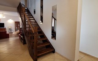 Casa individuala frumoasa si spatioasa in Giroc - Poză 26