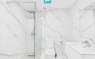 Casă înșiruită în Via Carmina- Vladmirescu - Poză 9