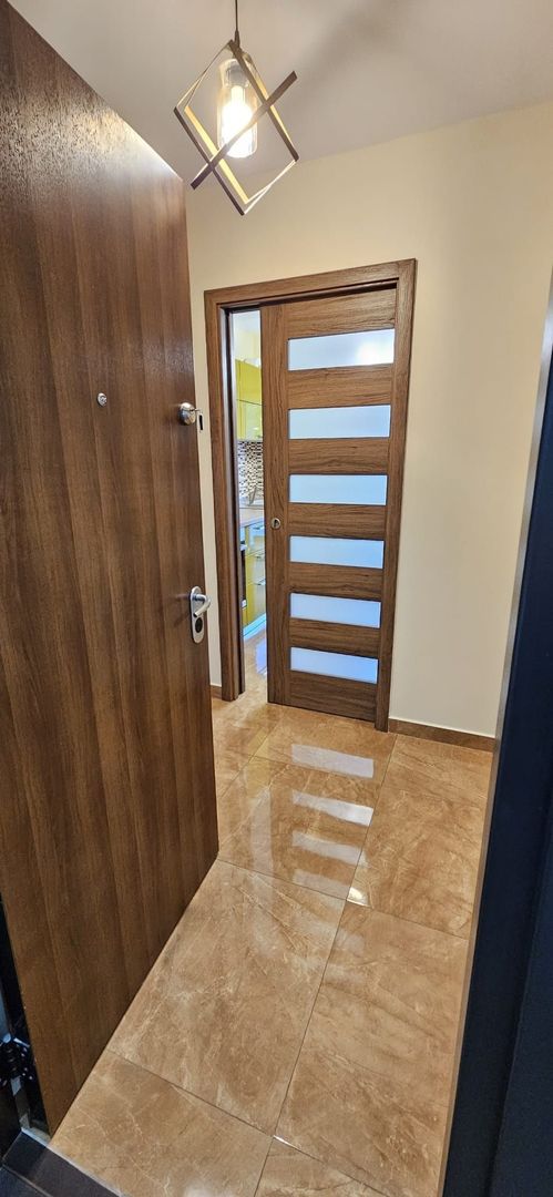 Inchiriez apartament 2 camere decomandat M Bravu Metrou  Piata Muncii - Poză 8