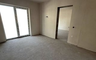 Apartament cu 3 camere semi-finisat în zona Eroilor, Florești. - Poză 6