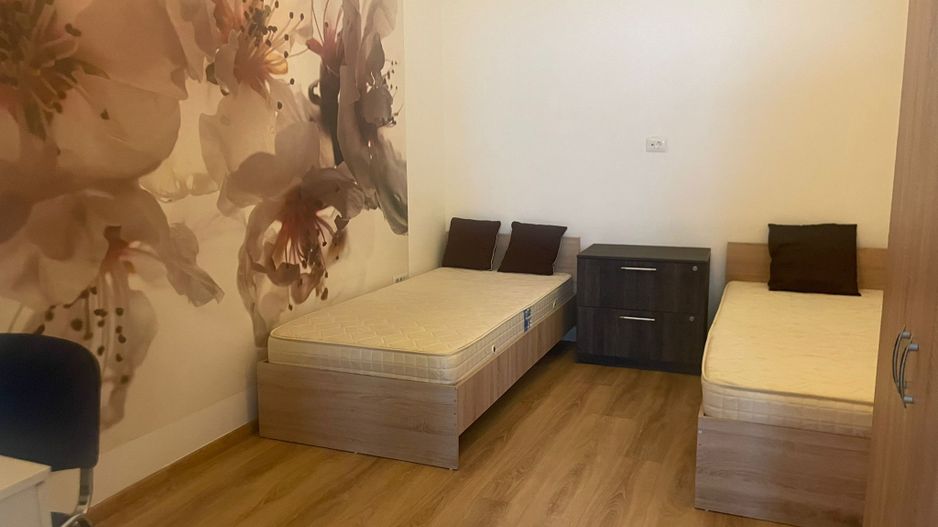 Casa de inchiriat - 200 mp - 6 dormitoare - Str. Tecuci - Poză 5