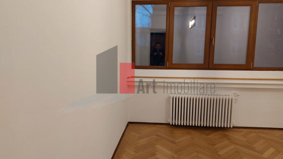 Apartamentul "REHEGUA" , P-ta Rosetti, bloc stradal, renovat complet - Poză 8