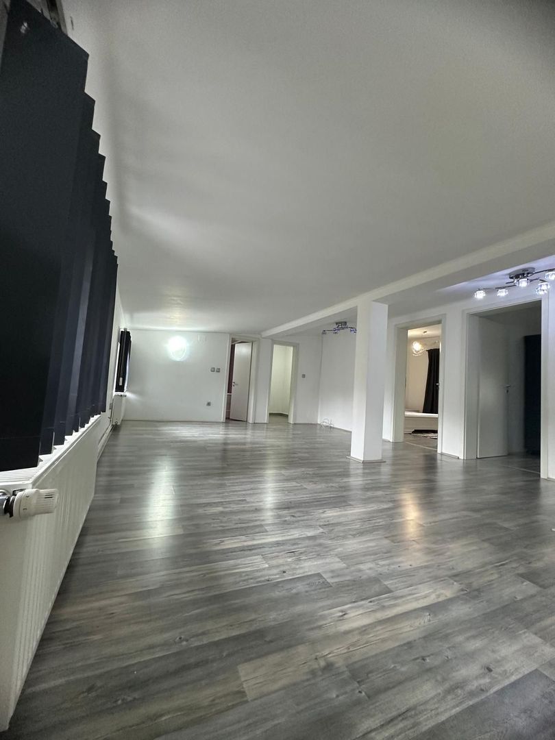 Vila cocheta la 5 min de Iulius Mall - Poză 13