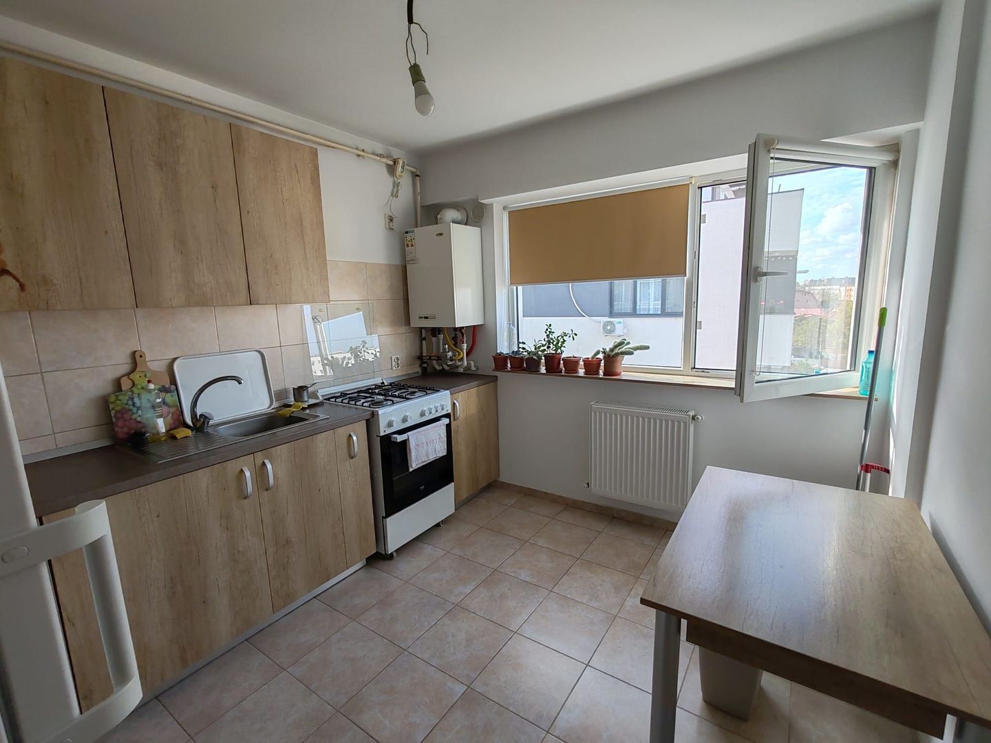 APARTAMENT 3 CAMERE, OZANA , AN 2018, CENTRALA, MOBILAT, 2 BAI - Poză 3