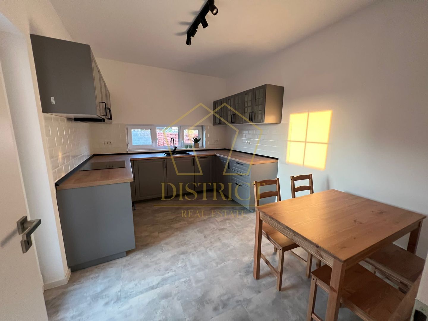 Duplex deosebit cu 4 camere | Dumbravita - Poză 4