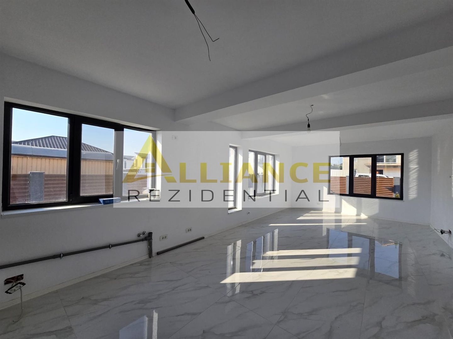 Vila individuala- 5 camere- 3 bai- incalzire pardoseala- - Poză 5